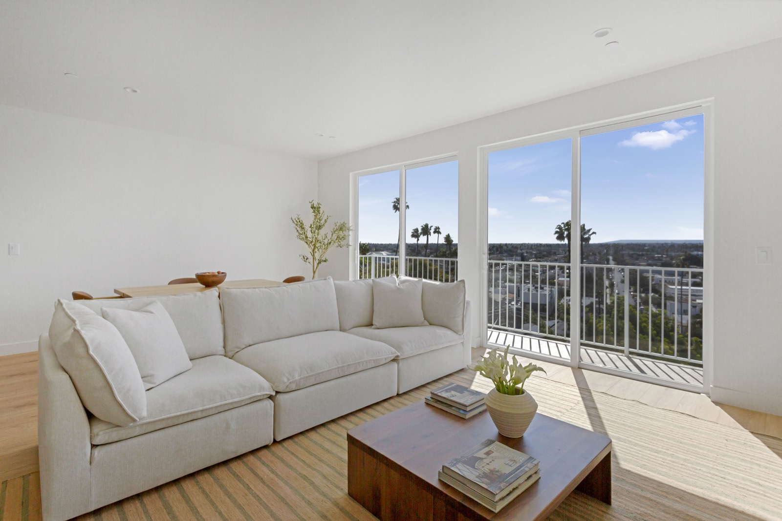 Residences at 27th Street West Adams