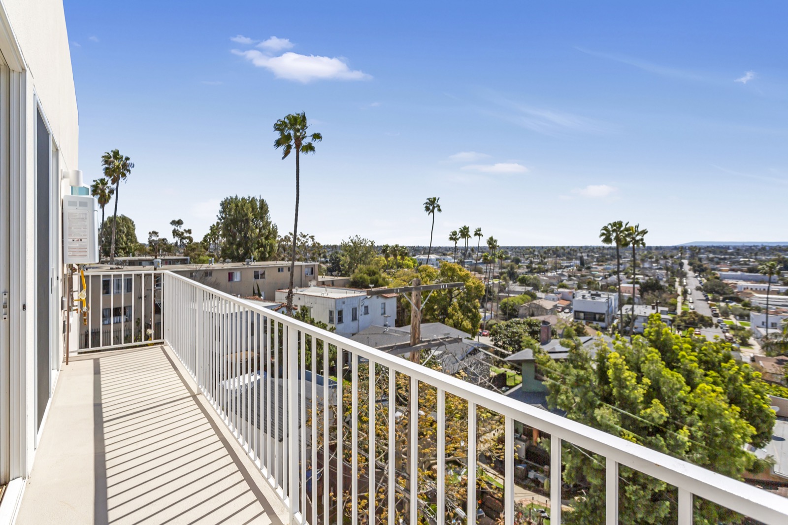 Residences at 27th Street West Adams